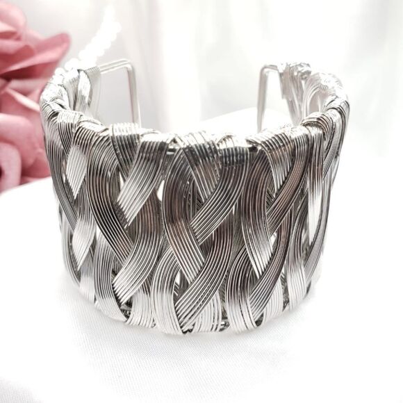 Brand New Top Fashion Silver Bracelet - Picture 8 of 8